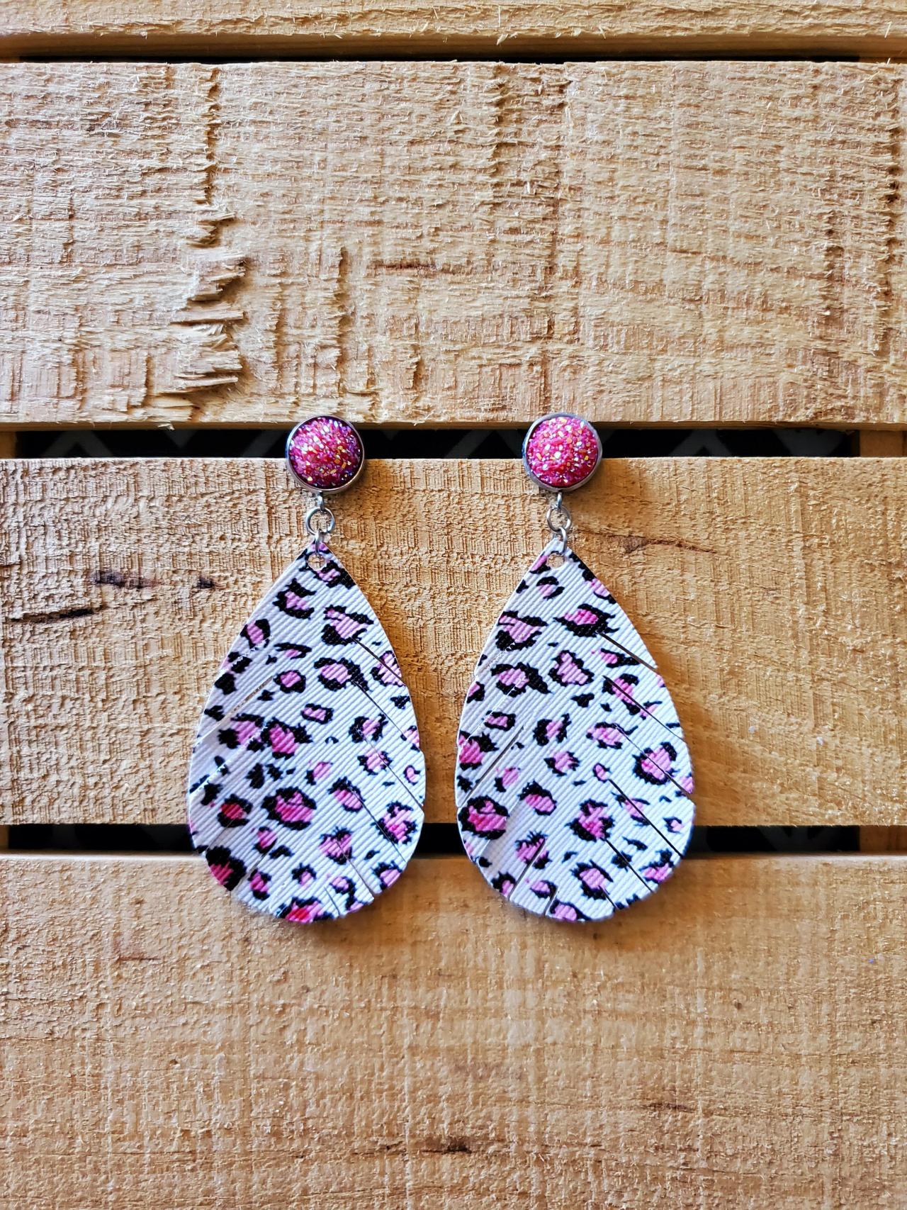 Pink Leopard Feather Earrings, Leopard Leather Earrings, Animal Print Jewelry, Druzy Earrings, Glitter Earrings, Sparkle Jewelry, Boho Chic